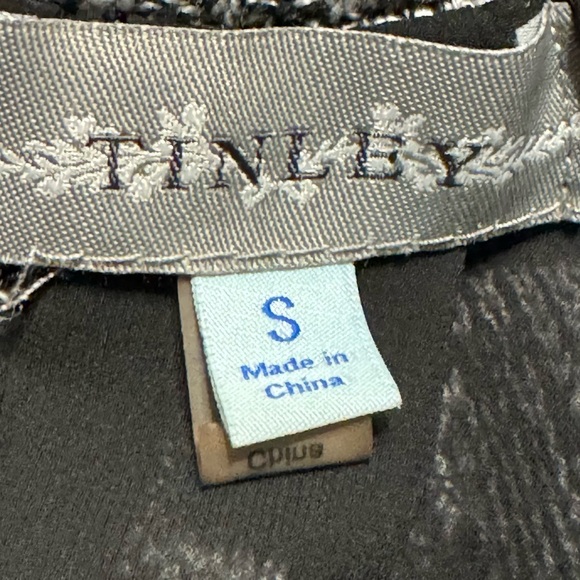 Tinley Sweater Size Small - Picture 8 of 12